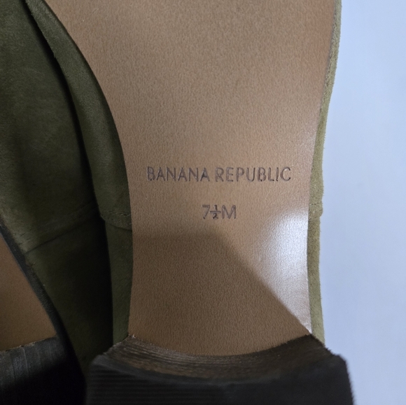 Banana Republic Boots Lydia Green Suede Heeled Side Zip Tasseled sz 7.5 - Picture 9 of 10